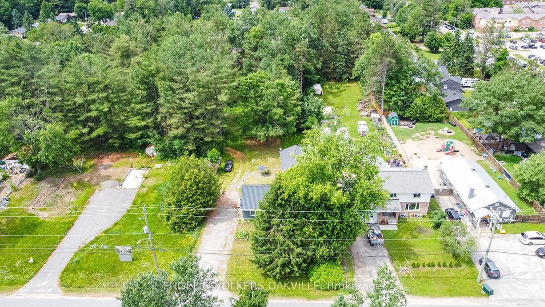 House in Bracebridge, Ontario, Canada 1 - 17749888