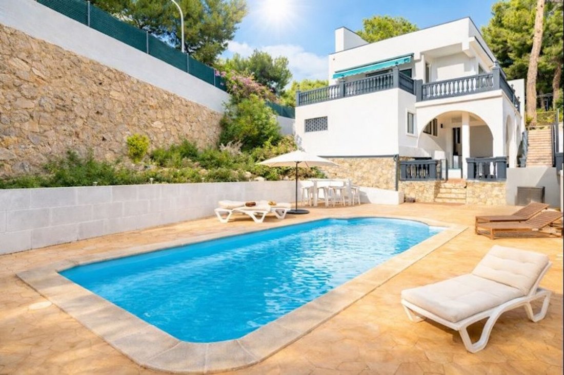 Villa in Costa de la Calma, Calvia, Balearic Islands 1 - 17747182