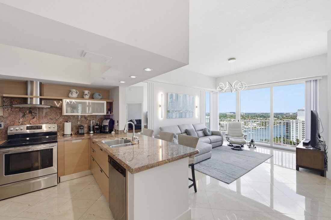 Condo in Fort Lauderdale, Florida, United States 1 - 17743555