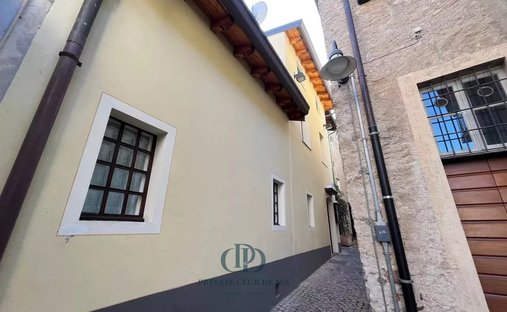 Campione d'Italia, Lombardia, Italia 1