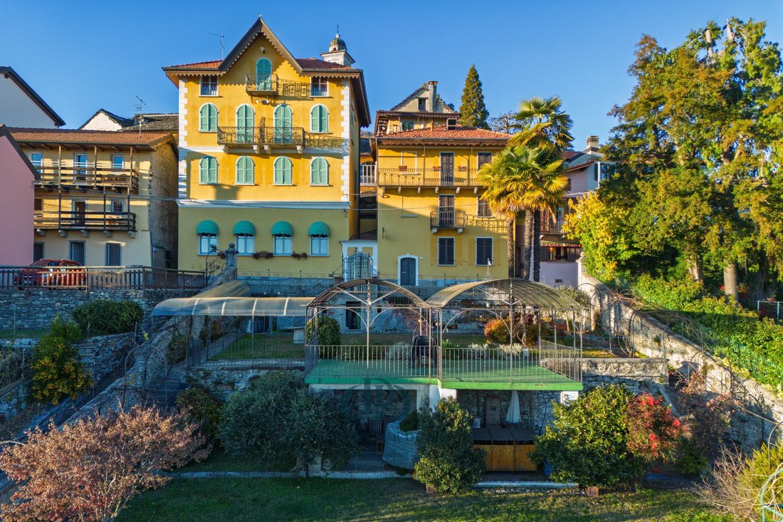 Villa in Arizzano, Piedmont, Italy 1 - 16752912