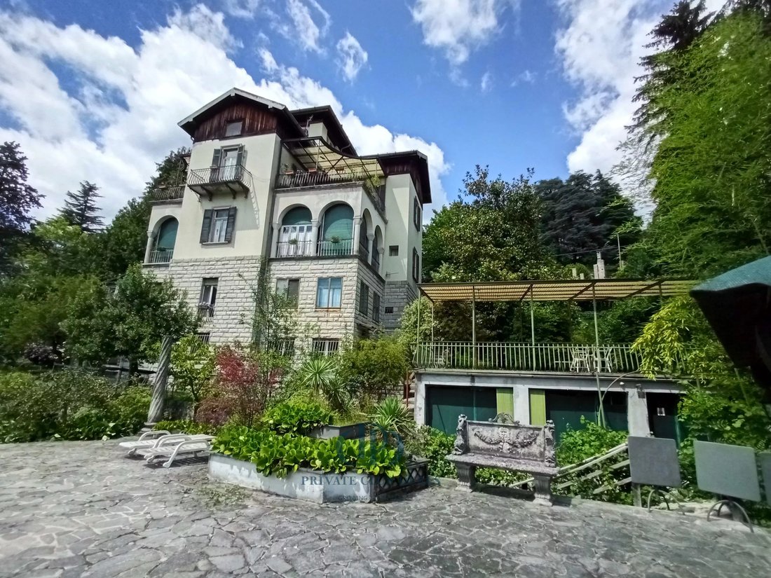 Villa in Casasco d'Intelvi, Lombardy, Italy 1 - 15132975