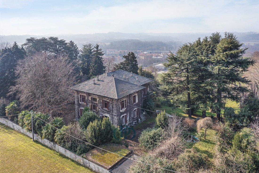 Villa in Intimiano, Lombardy, Italy 1 - 14247616
