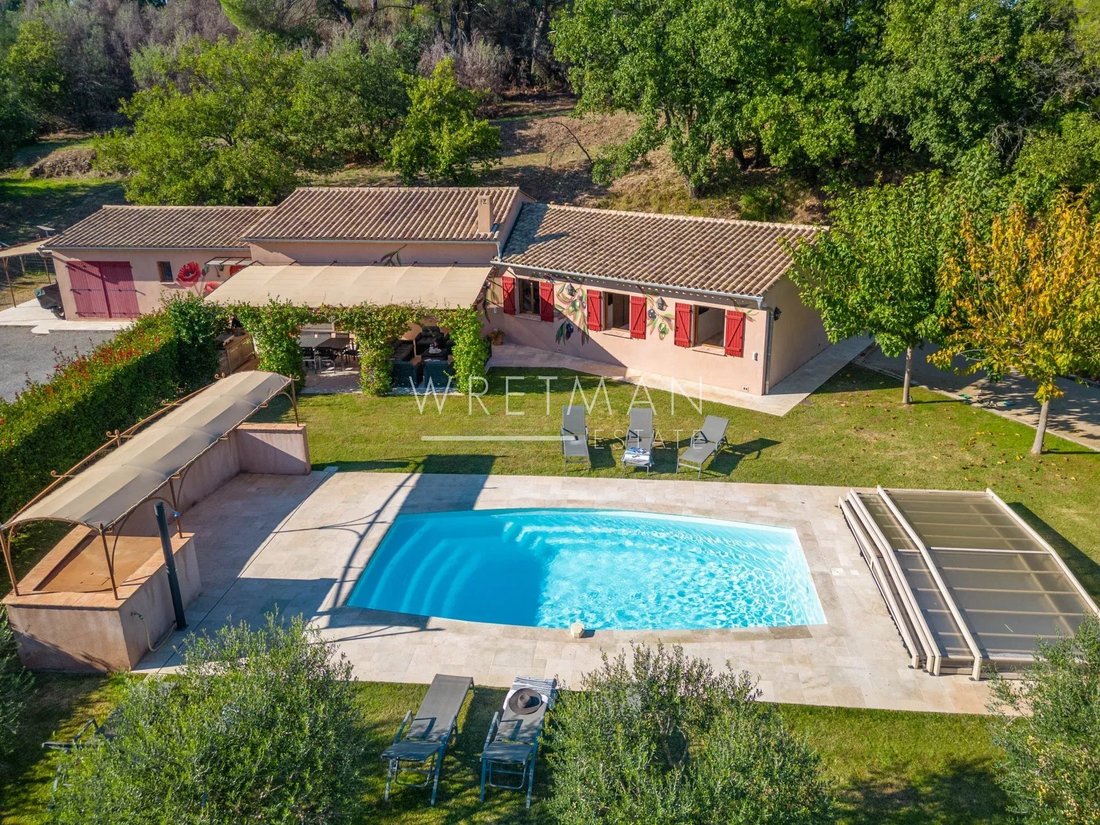 Villa in Sud, Vidauban, France 3 - 16411467
