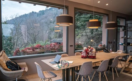 Villa in Tavernerio, Lombardy, Italy 1