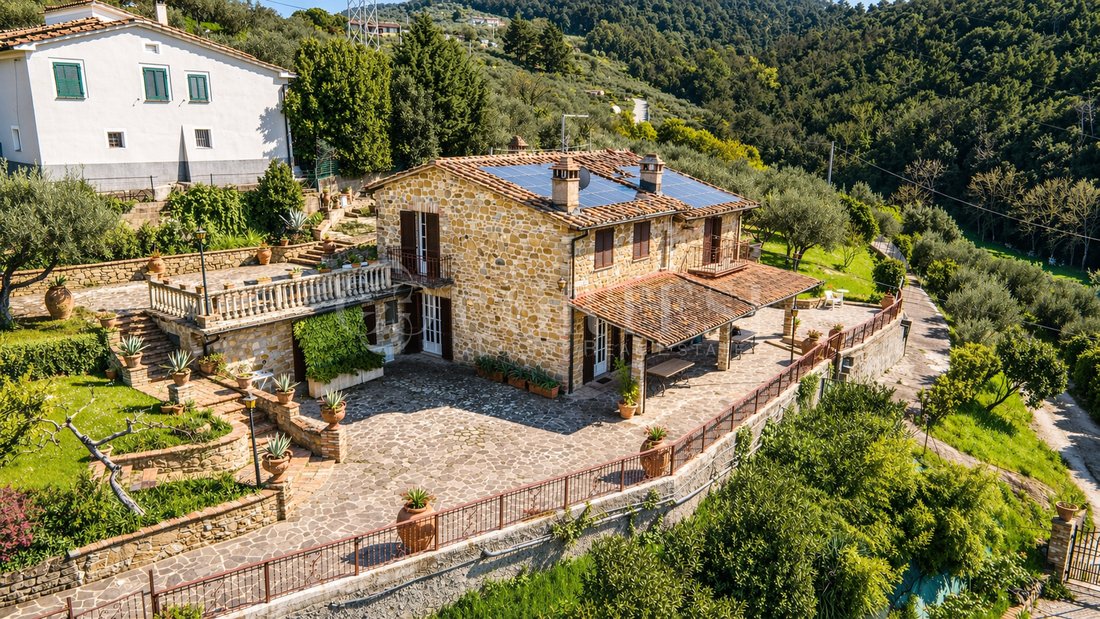 Villa in Torgiano, Umbria, Italy 1 - 17749651