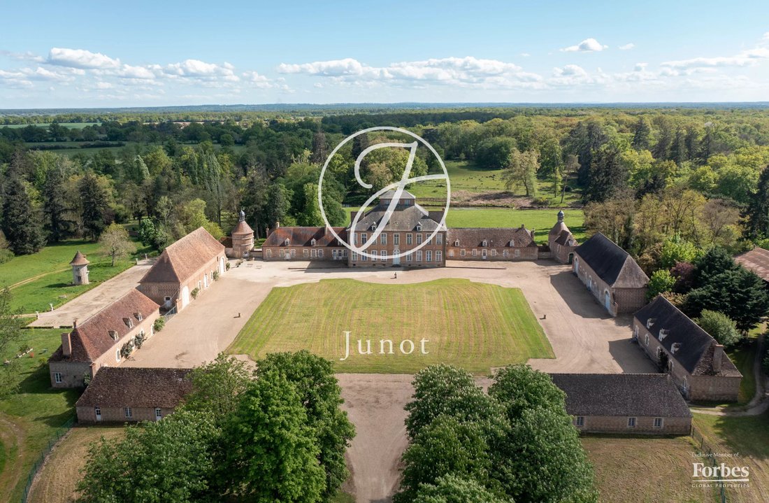Castle in Bourges, Centre-Val de Loire, France 2 - 17747835