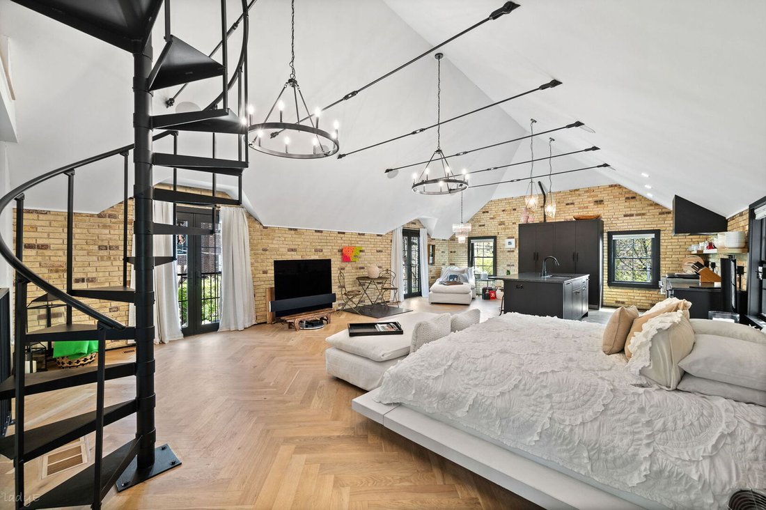 House in Highland Park, Illinois, United States 2 - 17744383