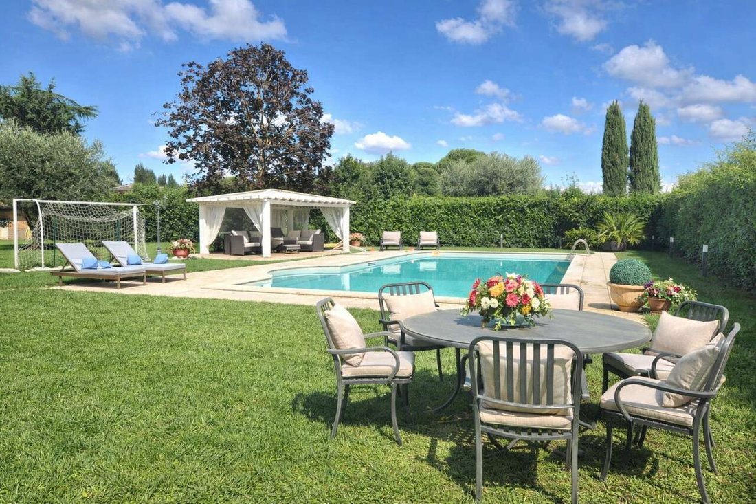 Villa in Giustiniana - La Storta - Olgiata, Rome, Lazio 1 - 16190596