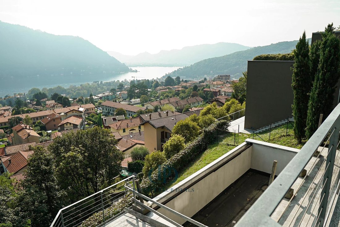 Villa in Cernobbio, Lombardy, Italy 2 - 13121113