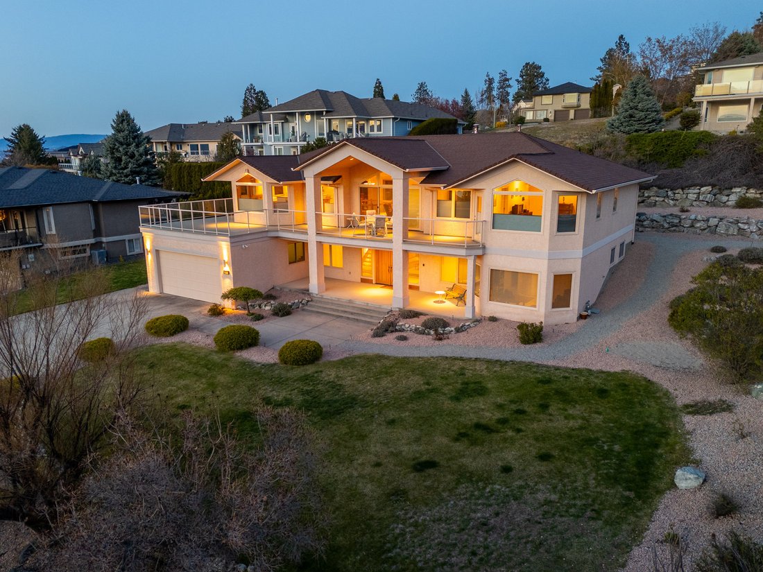 House in Kelowna, British Columbia, Canada 4 - 17749940
