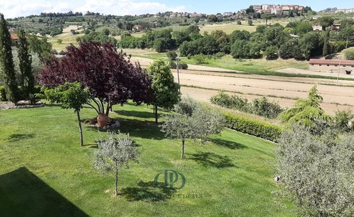 Villa in Sinalunga, Tuscany, Italy 1