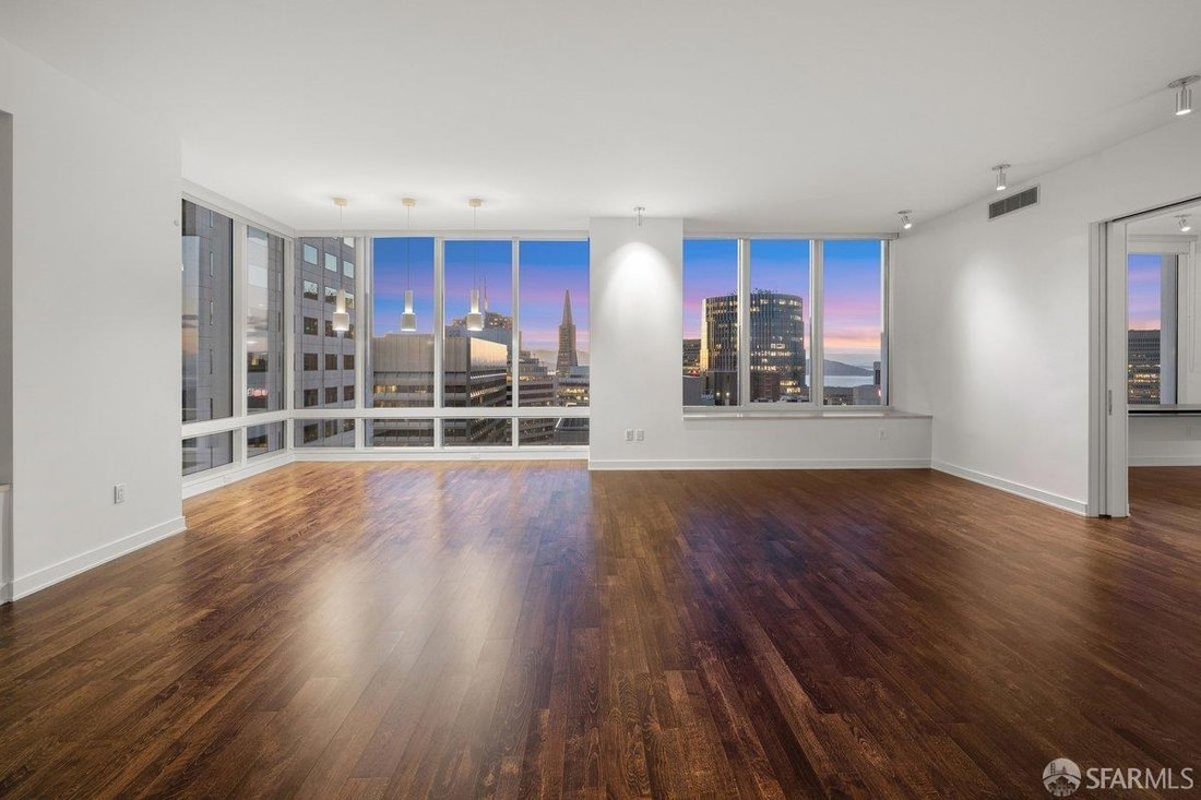 Condo in San Francisco, California, United States 4 - 17743709