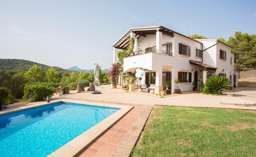 Finca in Calvia, Balearic Islands, Spain 1