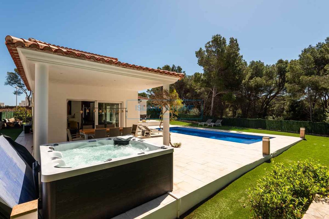 Villa in es Mercadal, Balearic Islands, Spain 4 - 17747064