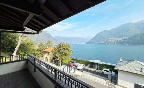 Villa in Historic Center, Como, Lombardy 1