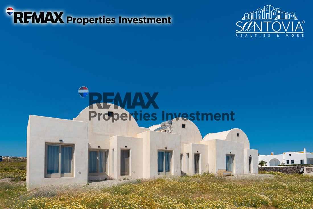 Condo in Thira, Aegean, Greece 1 - 17701459