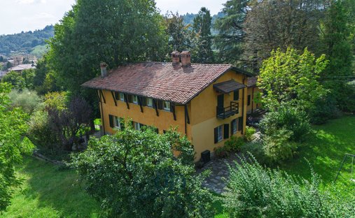 Villa in Ponteranica, Lombardy, Italy 1