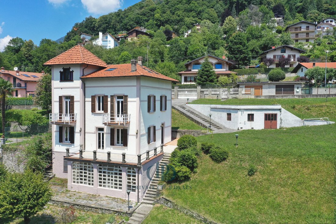 Villa in Dizzasco, Lombardy, Italy 3 - 12968962