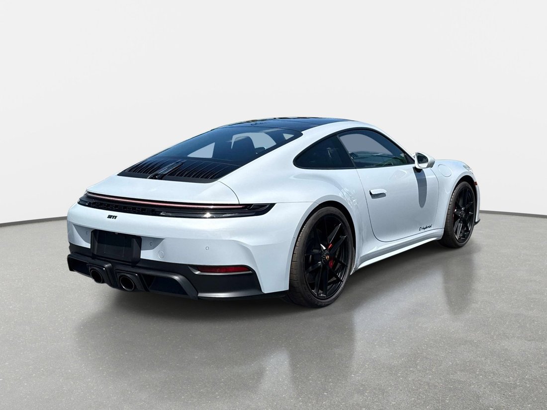 Coupe in Pompano Beach, FL, United States 3 - 17735946