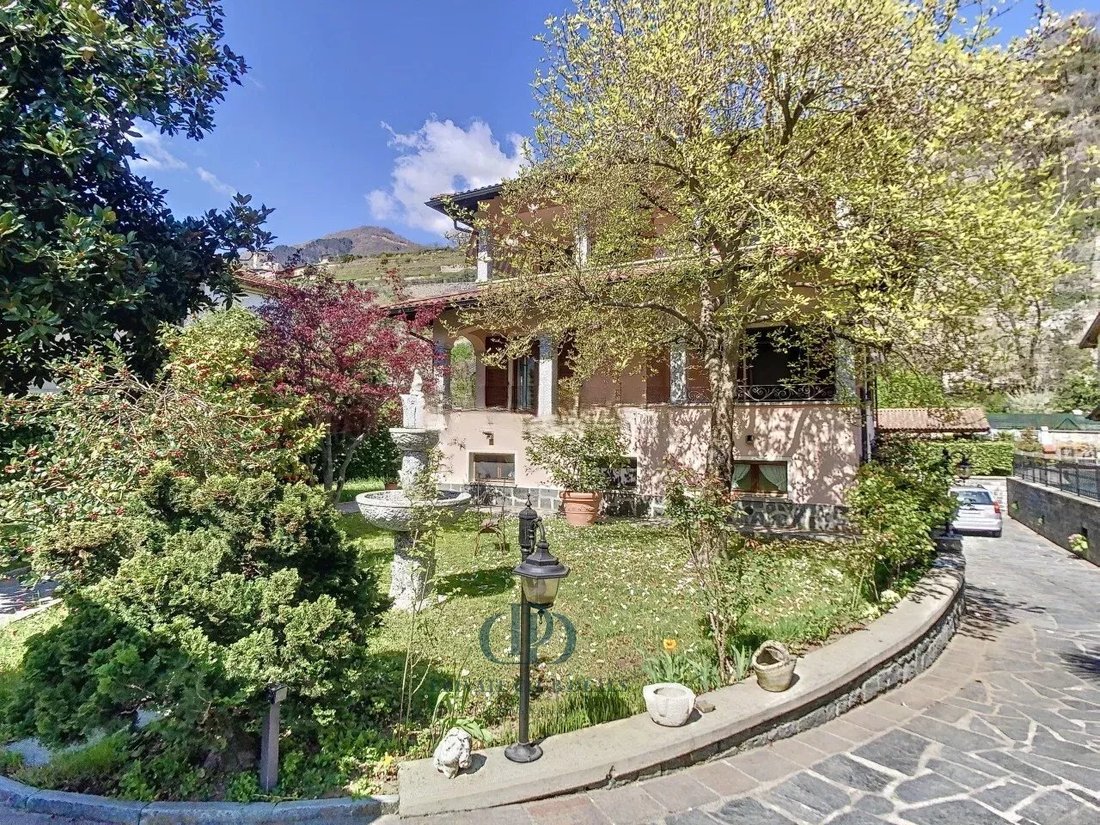 Villa in Porlezza, Lombardy, Italy 1 - 13343792