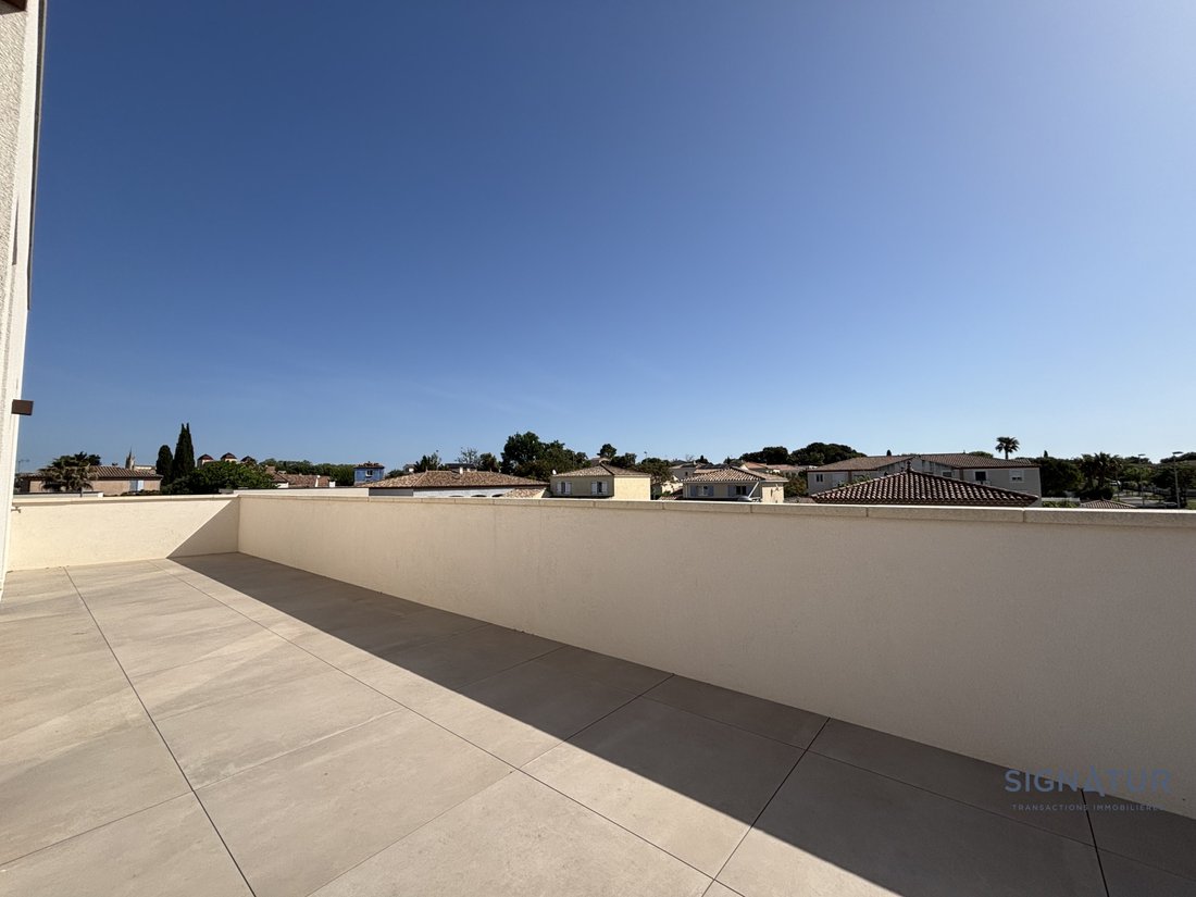 Apartment in Centre Ville, Castries, France 1 - 17744788