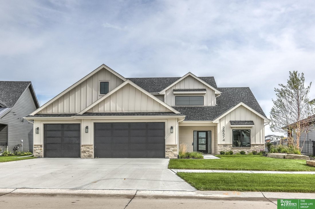 House in Valley, Nebraska, United States 1 - 17744934