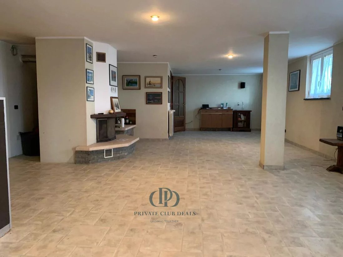 Villa in Quiliano, Liguria, Italy 2 - 14238703
