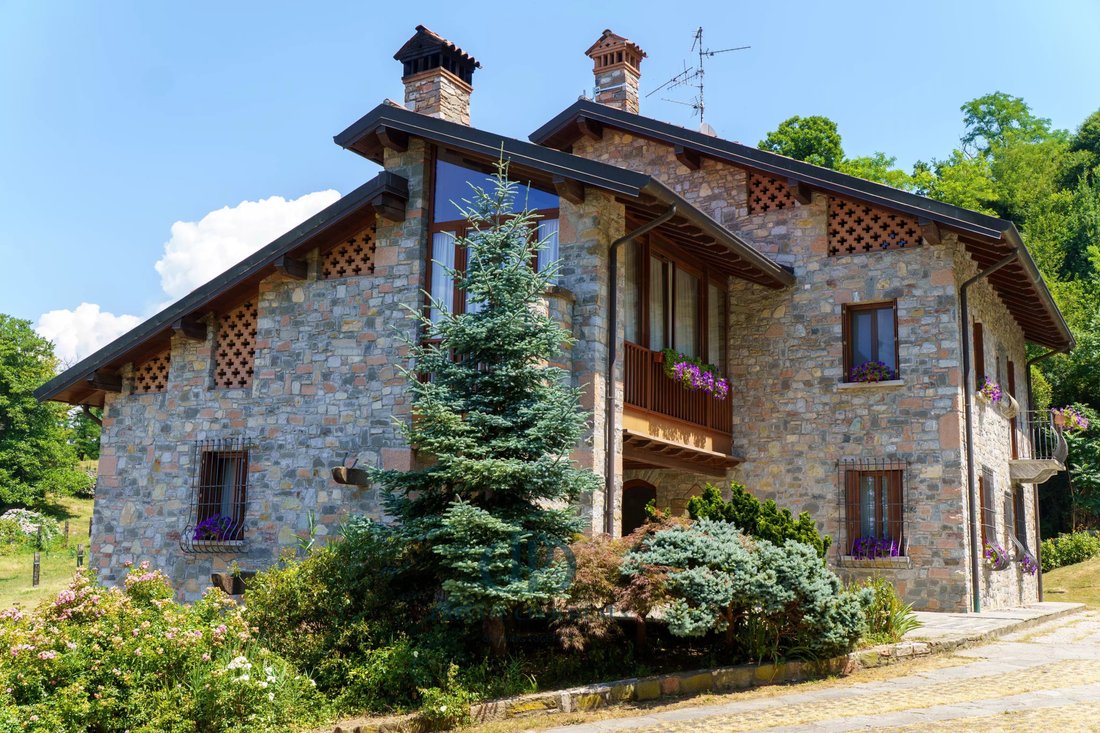 Villa à Ello, Lombardie, Italie 2 - 15894601