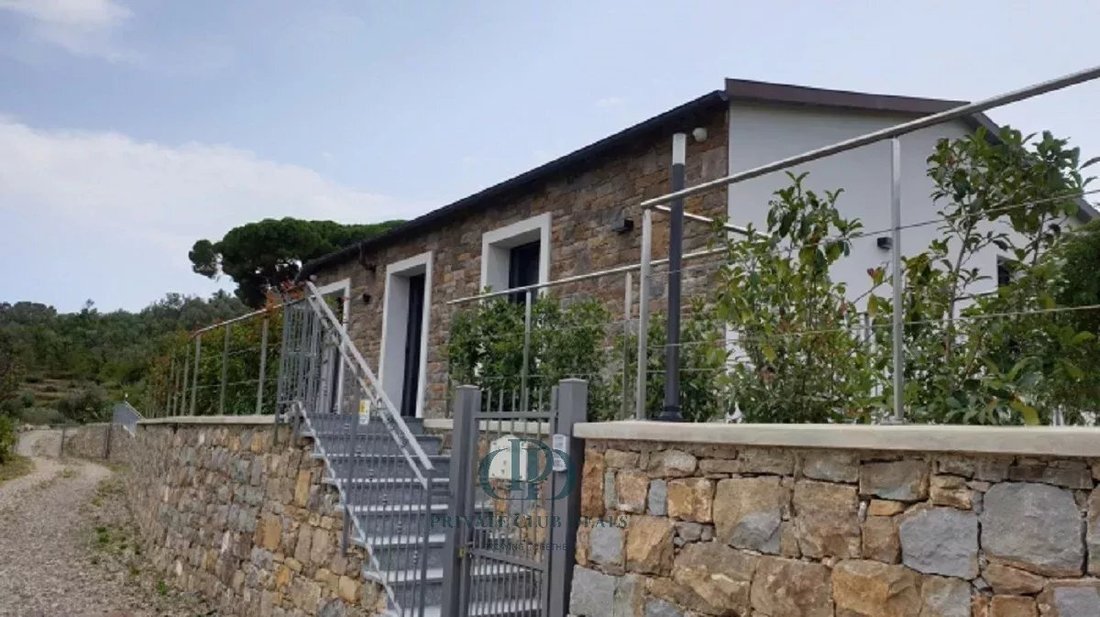 Villa in Piani-Torrazza, Imperia, Liguria 2 - 15132924