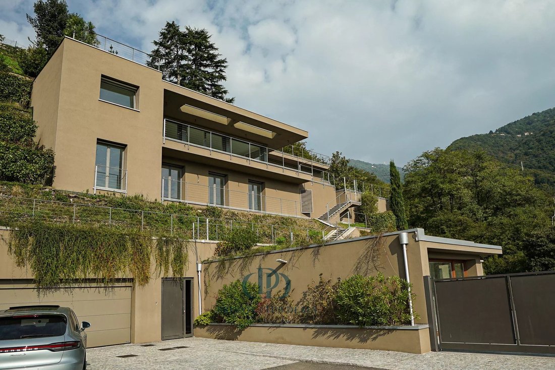 Villa in Cernobbio, Lombardy, Italy 1 - 15132584