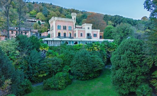 Casa en Lesa, Piamonte, Italia 1