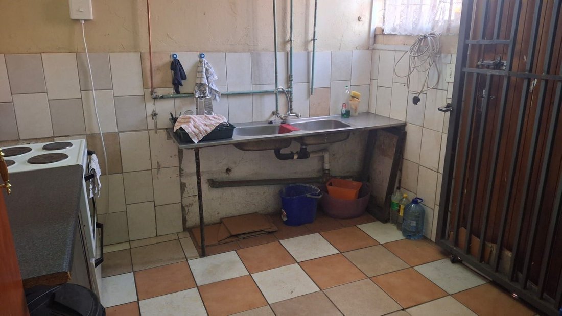 Apartment in Daspoort, Gauteng, South Africa 1 - 17745608