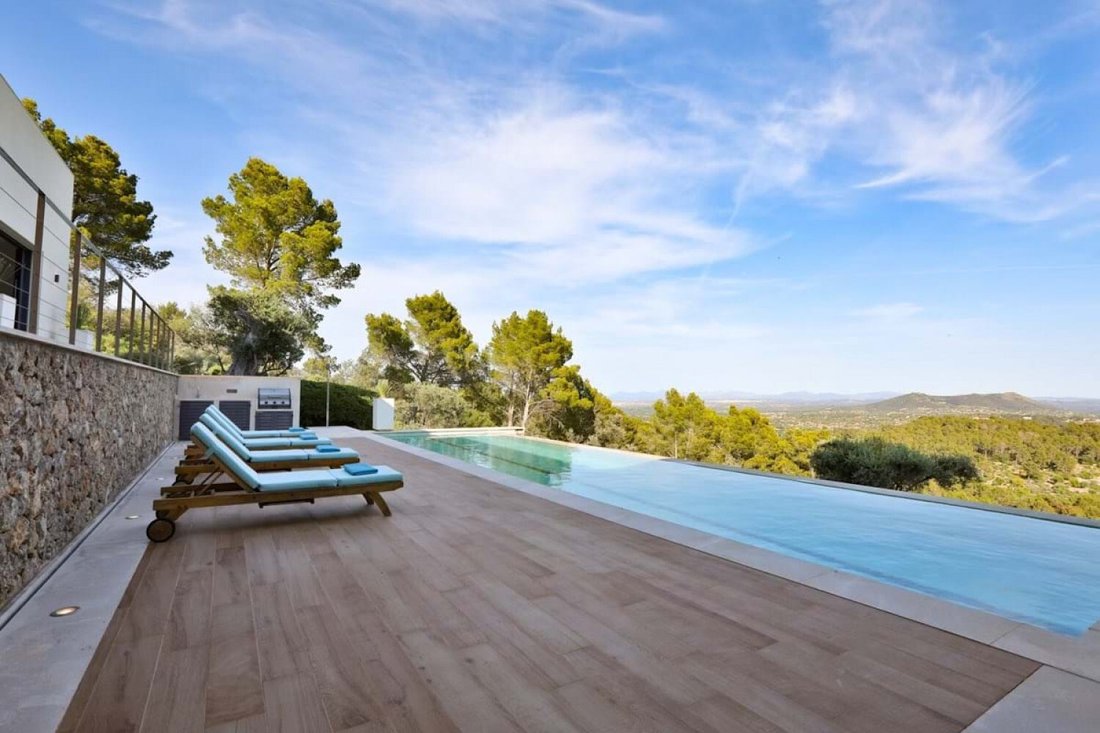 Villa in Selva, Balearic Islands, Spain 3 - 17747336