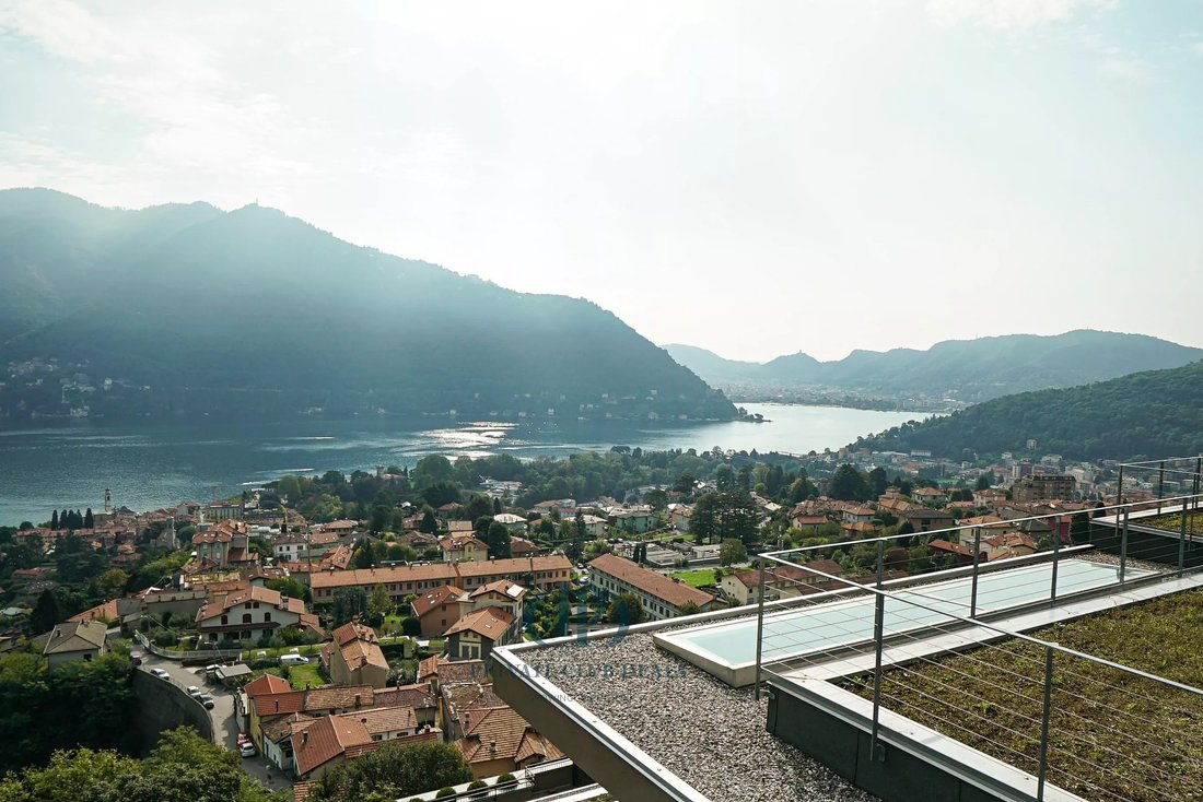 Villa in Cernobbio, Lombardy, Italy 2 - 15132584