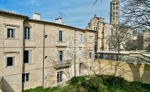 Appartement à Uzès, Occitanie, France 1