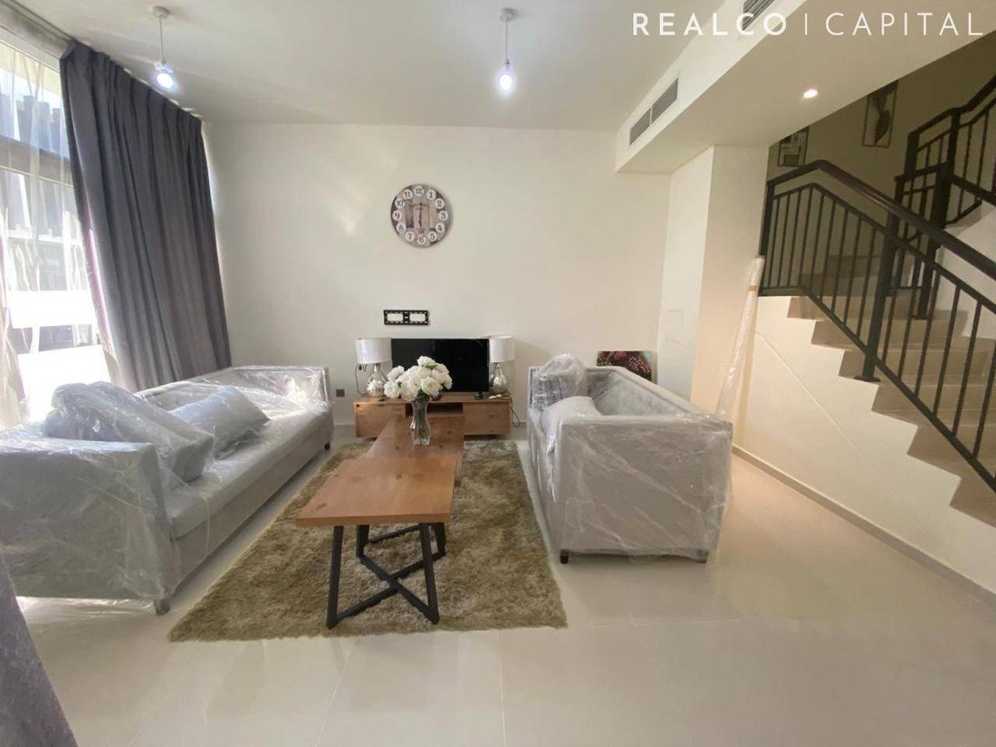 Townhouse in Damac Hills 2, Dubai, United Arab Emirates 3 - 17744842