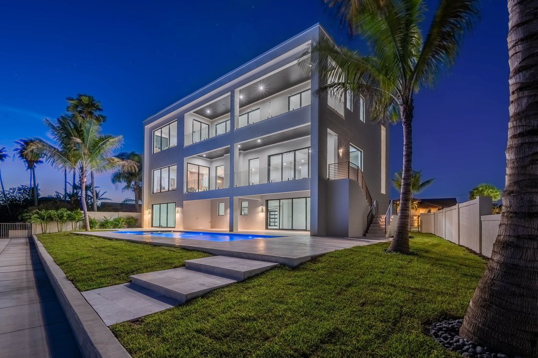House in Belleair Beach, Florida, United States 5 - 17744938