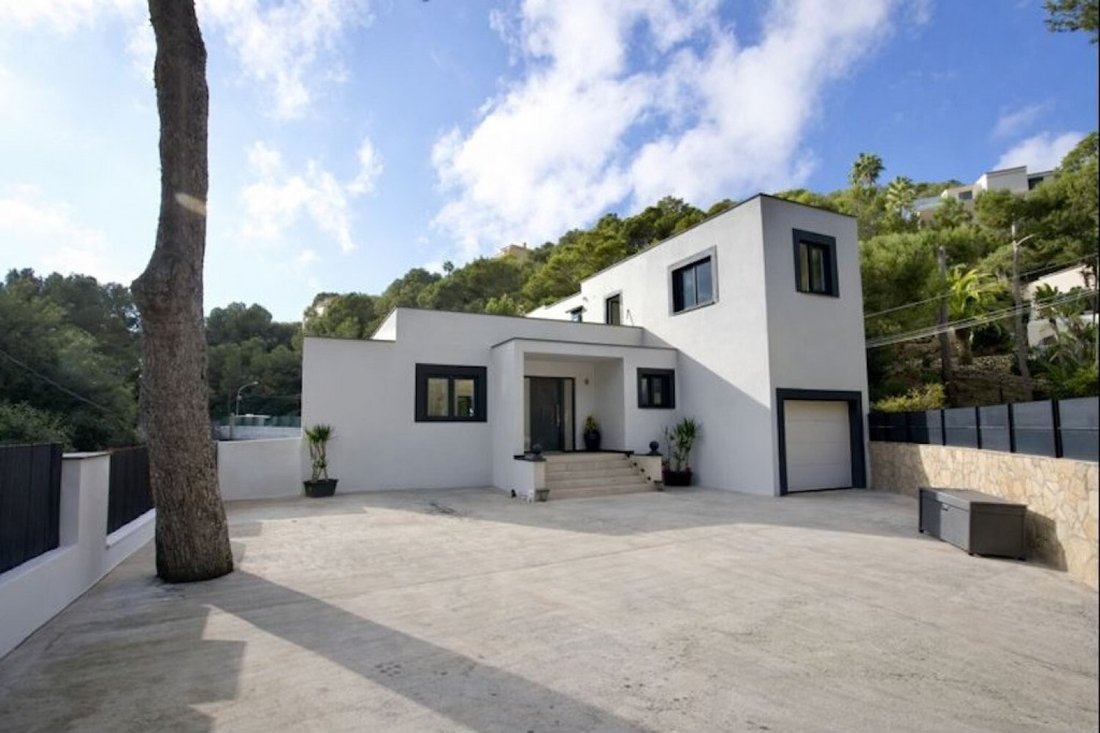 Villa in Costa de la Calma, Calvia, Balearic Islands 2 - 17747182