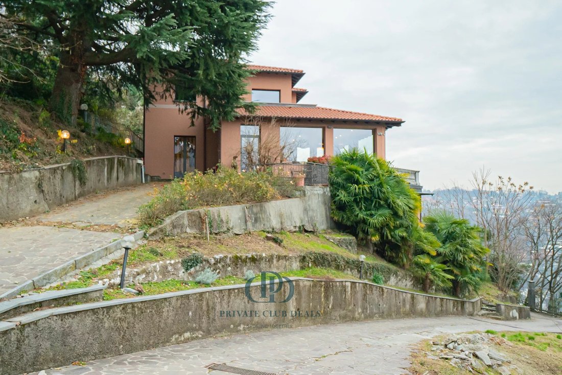 Villa in Tavernerio, Lombardy, Italy 4 - 15132937