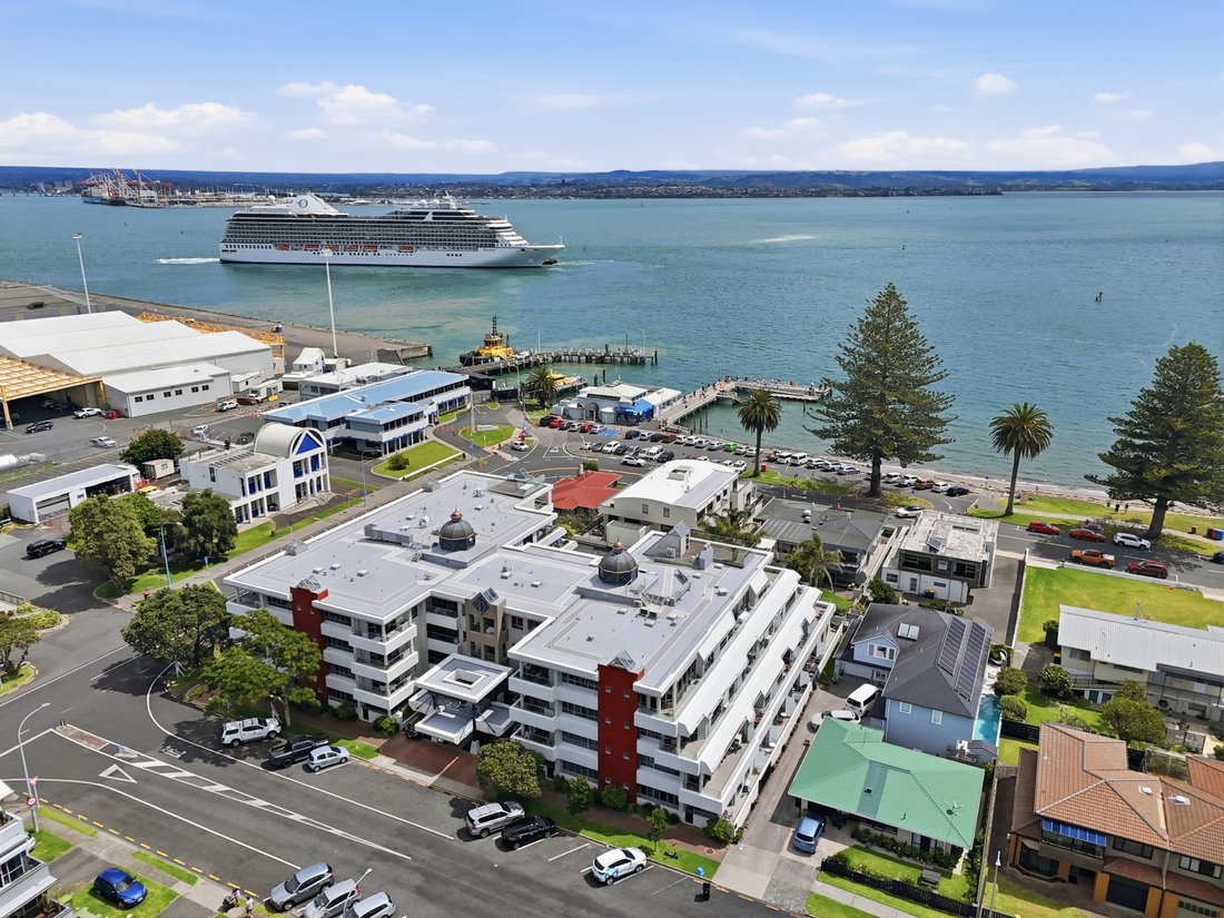 Apartment in Mount Maunganui, Bay of Plenty, New Zealand 1 - 17750333