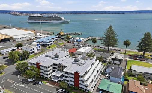 Apartment in Mount Maunganui, Bay of Plenty, New Zealand 1