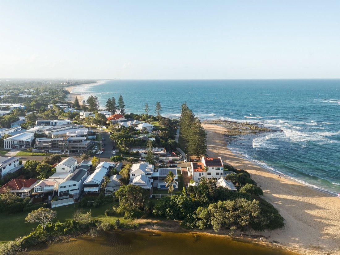 House in Dicky Beach, Queensland, Australia 3 - 17750118