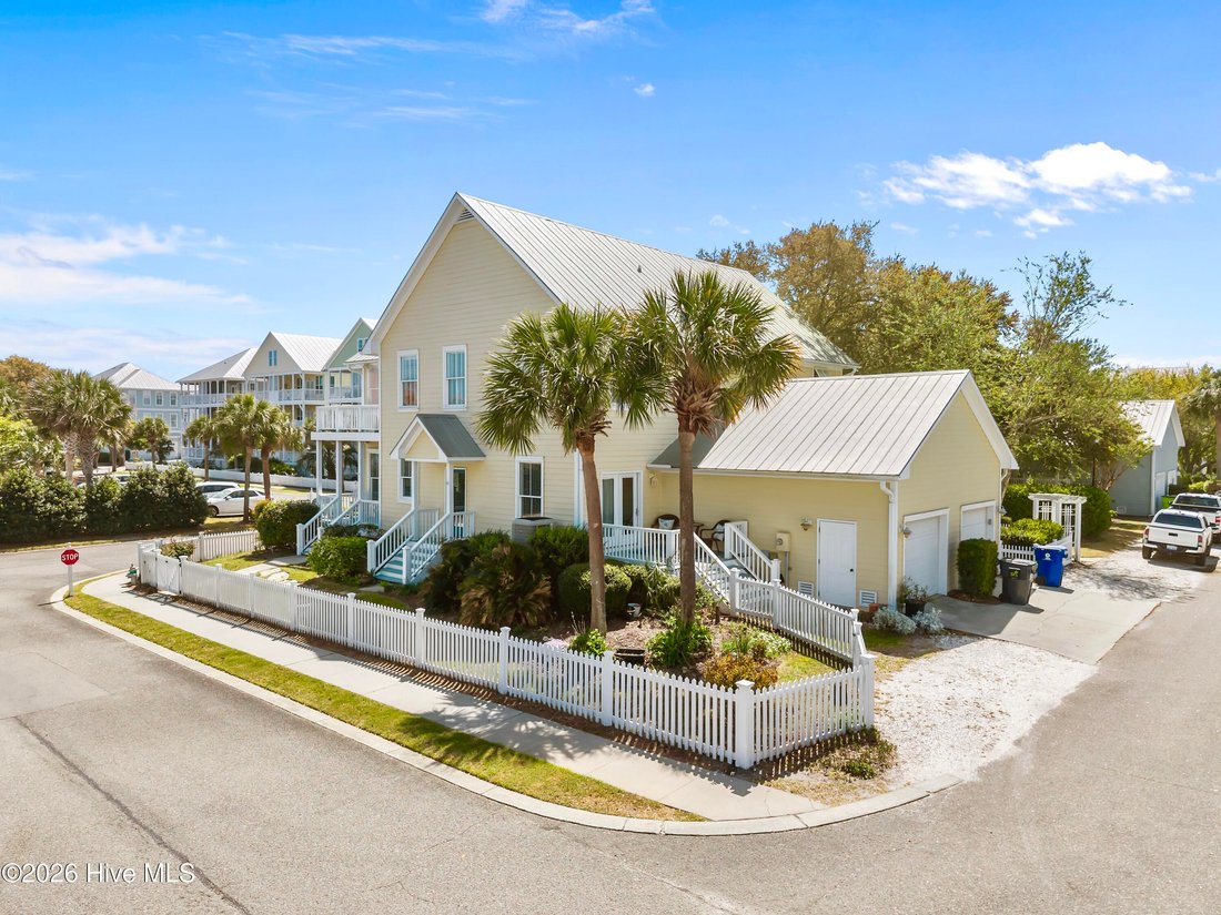 Townhouse in Carolina Beach, North Carolina, United States 3 - 17640103