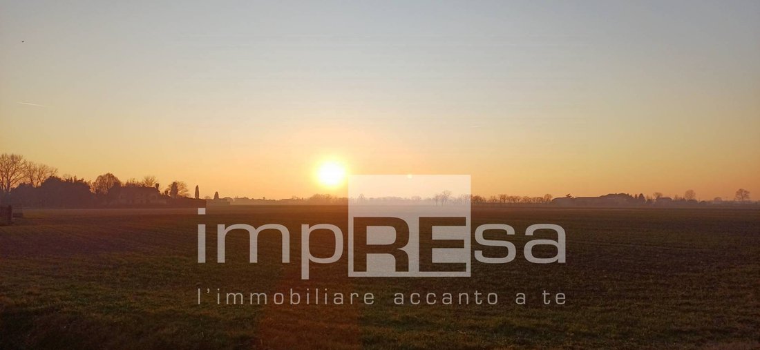 Land in Roncade, Veneto, Italy 4 - 17750926