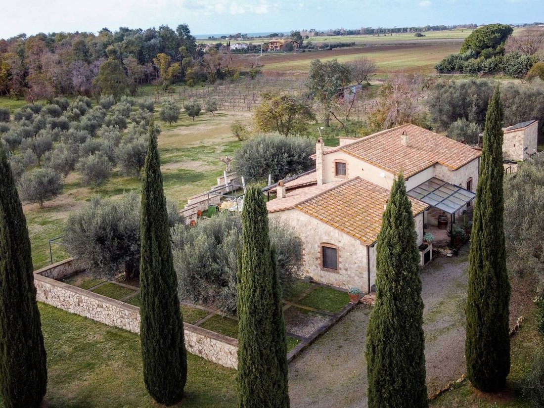 Villa in Tarquinia, Lazio, Italy 1 - 17750923