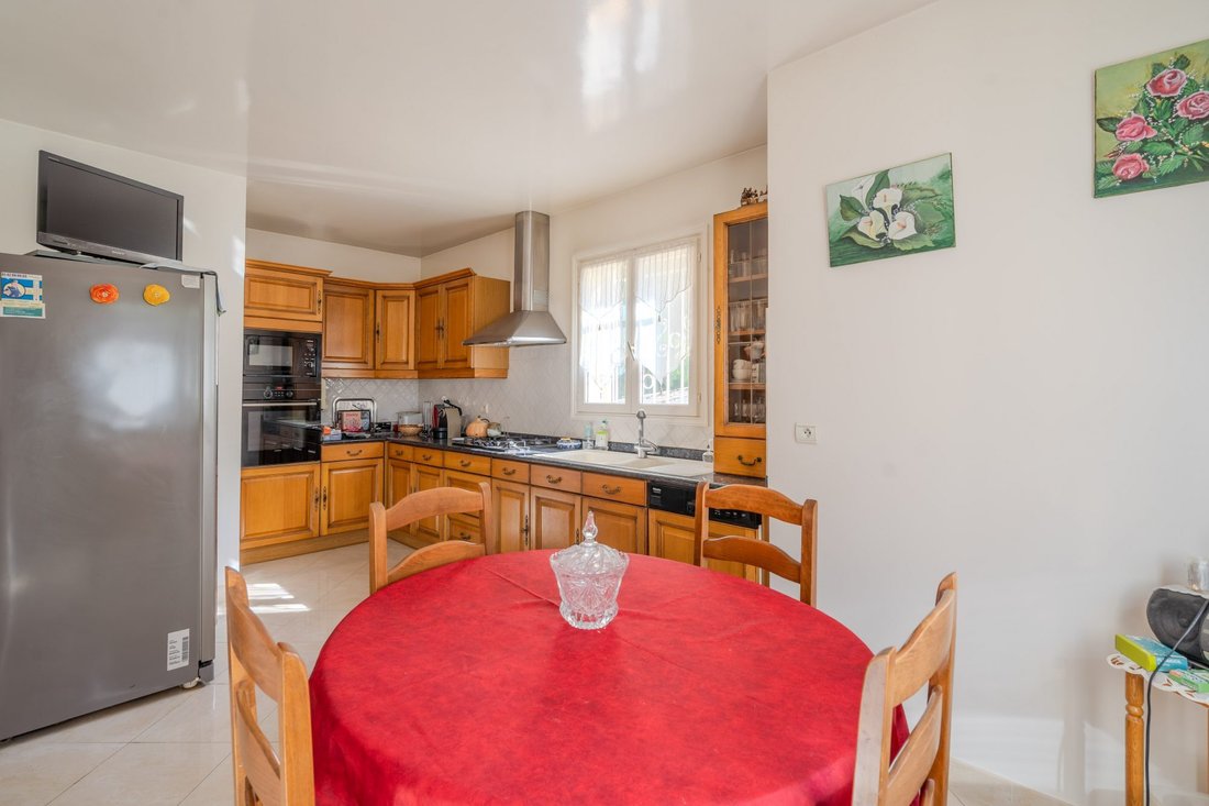 House in Thiers, Le Raincy, France 4 - 17751480