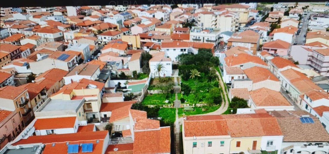 Land in City Center, Olbia, Sardinia 1 - 17750928
