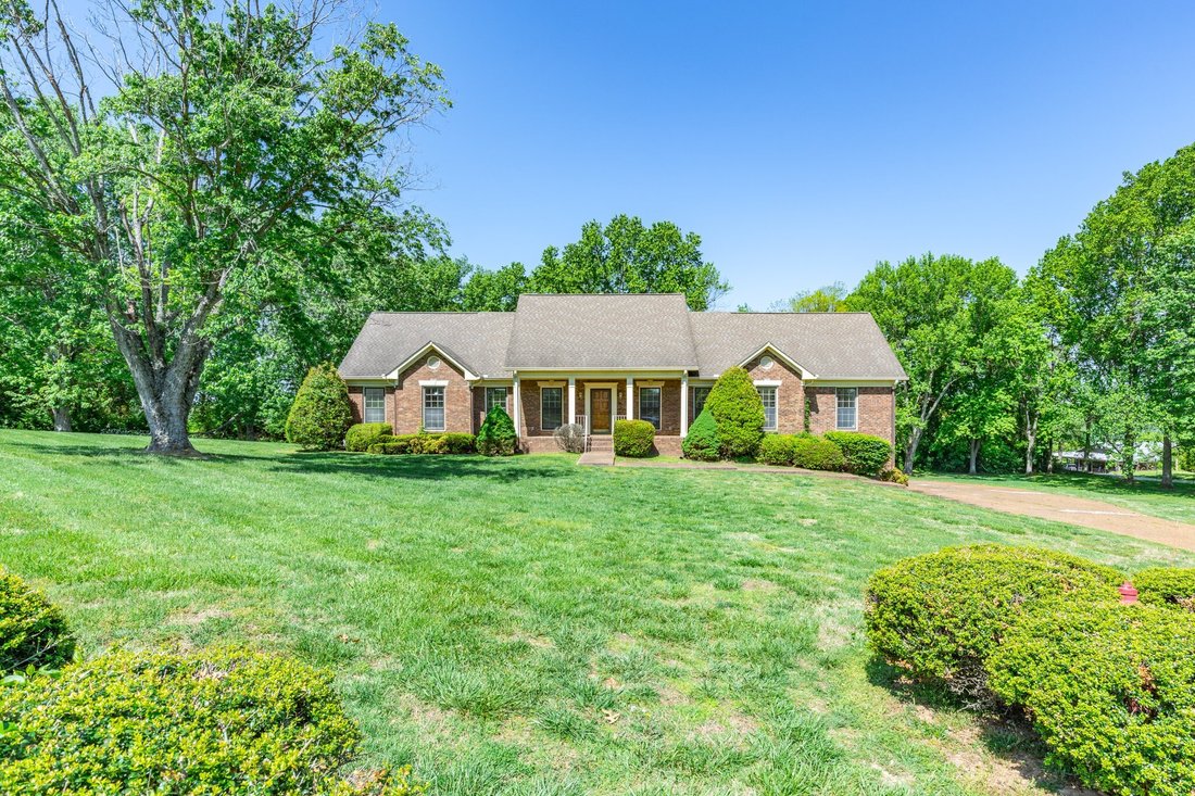 House in Springfield, Tennessee, United States 1 - 17752246