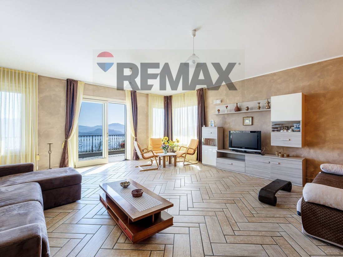 Villa in Stresa, Piedmont, Italy 3 - 17750917
